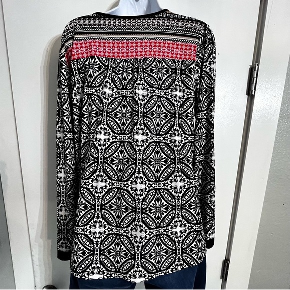 Women’s black, white, red long sleeve blouse top size large - Picture 3 of 7